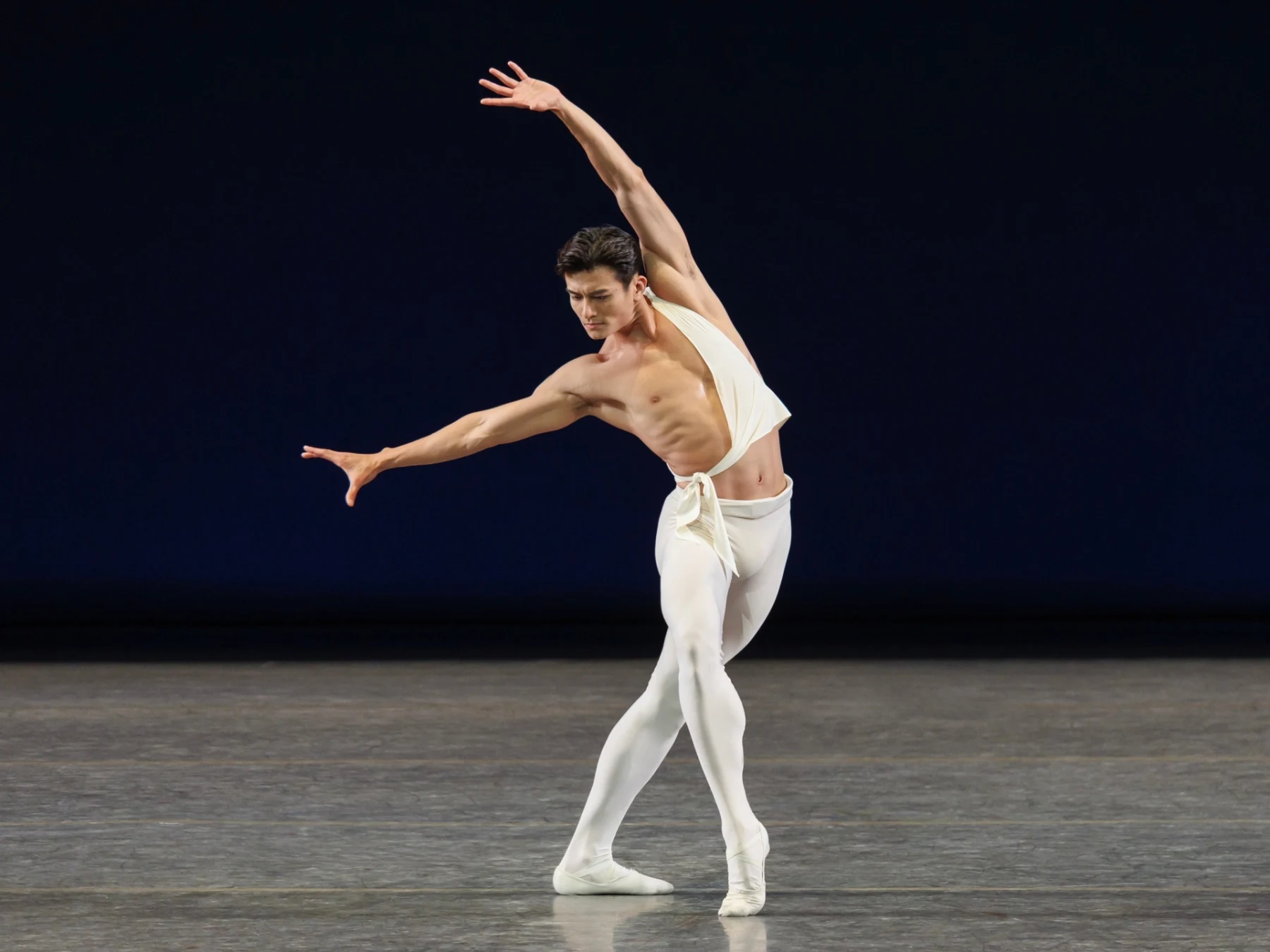 Chun Wai Chan — Apollo arabesque